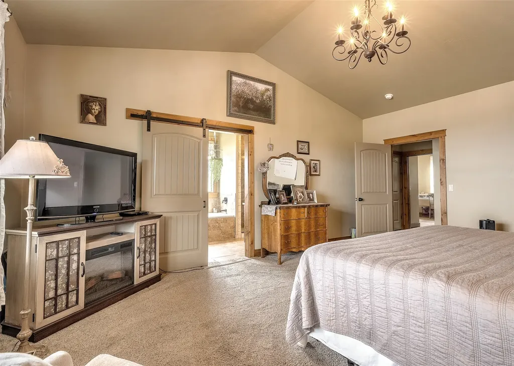 14 Ridgeview Drive Clancy MT 59634