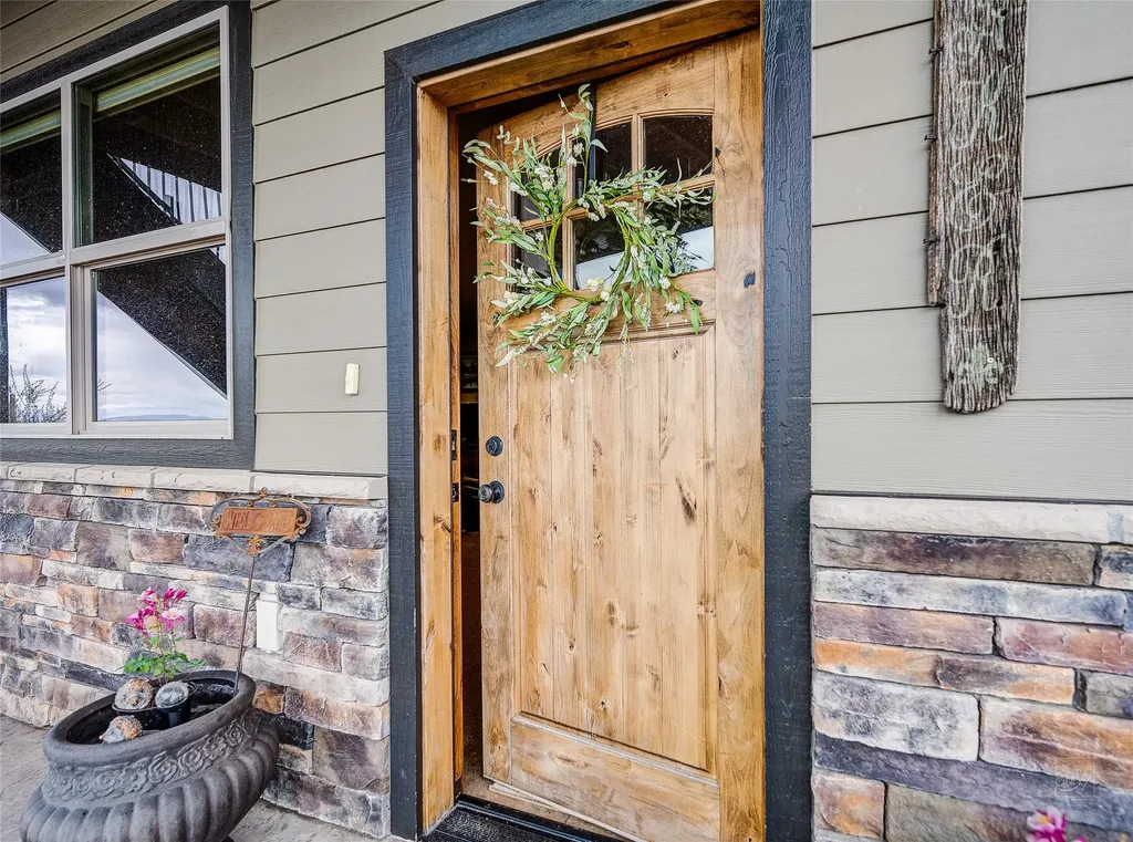 14 Ridgeview Drive Clancy MT 59634