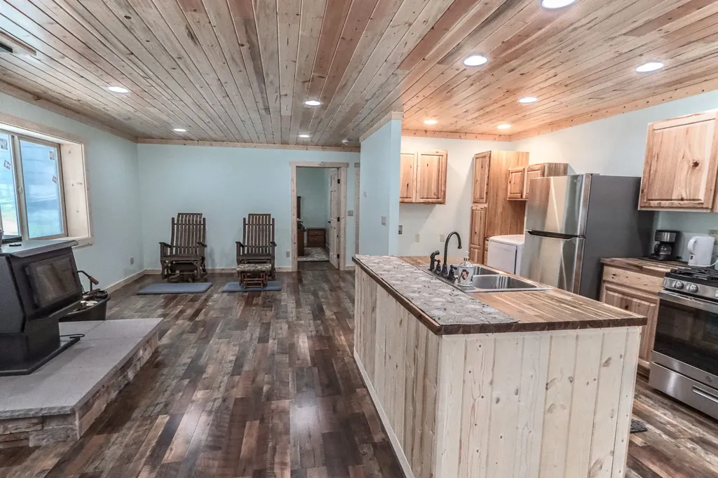 7490 Pinkham Creek Road Rexford MT 59930