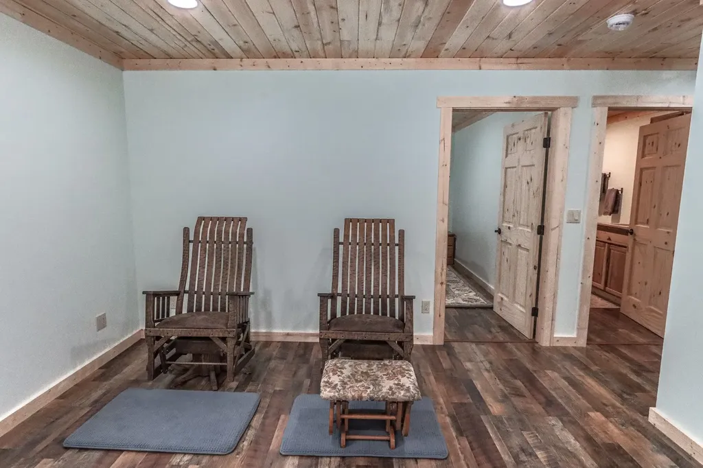 7490 Pinkham Creek Road Rexford MT 59930