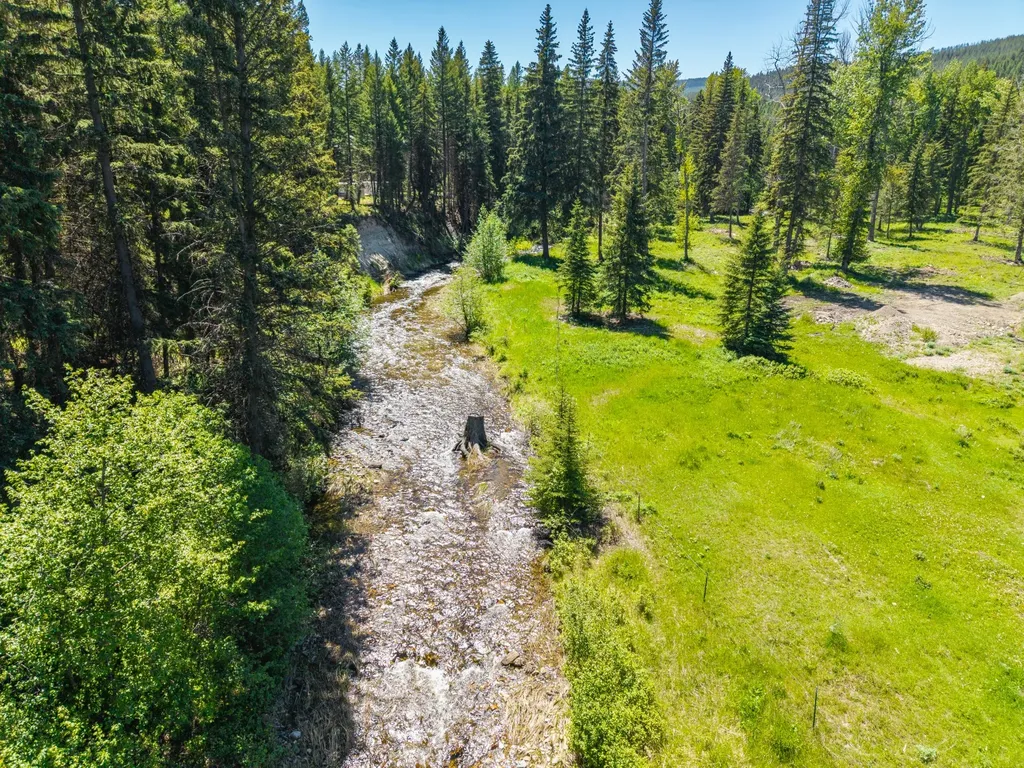 7490 Pinkham Creek Road Rexford MT 59930