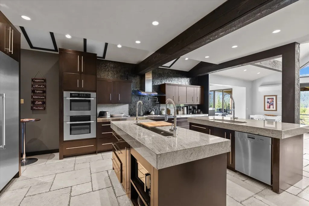 15 Copper Ridge Road Trout Creek MT 59874
