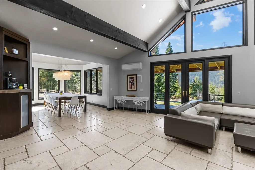 15 Copper Ridge Road Trout Creek MT 59874