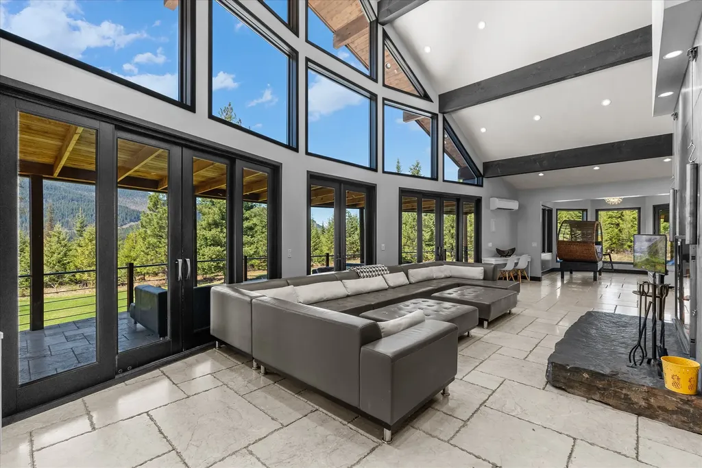 15 Copper Ridge Road Trout Creek MT 59874
