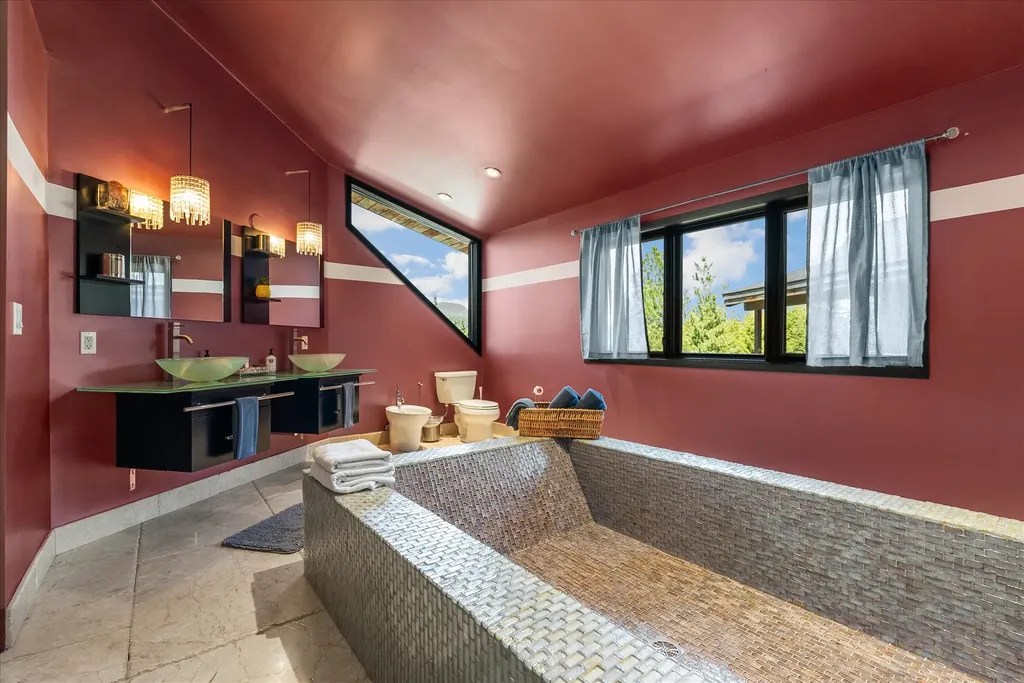 15 Copper Ridge Road Trout Creek MT 59874