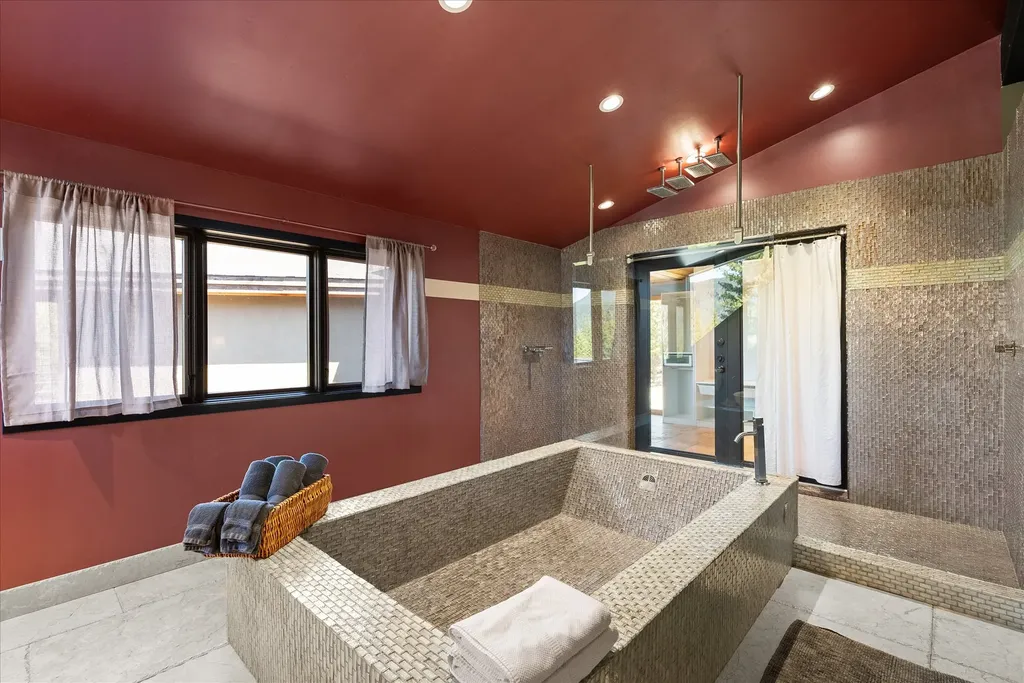 15 Copper Ridge Road Trout Creek MT 59874