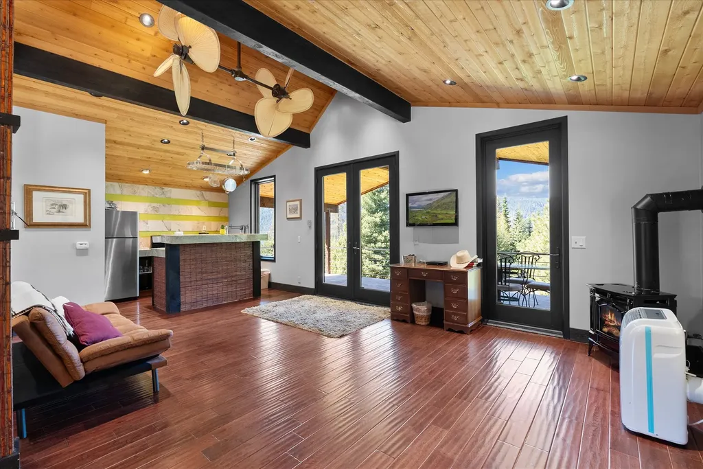 15 Copper Ridge Road Trout Creek MT 59874