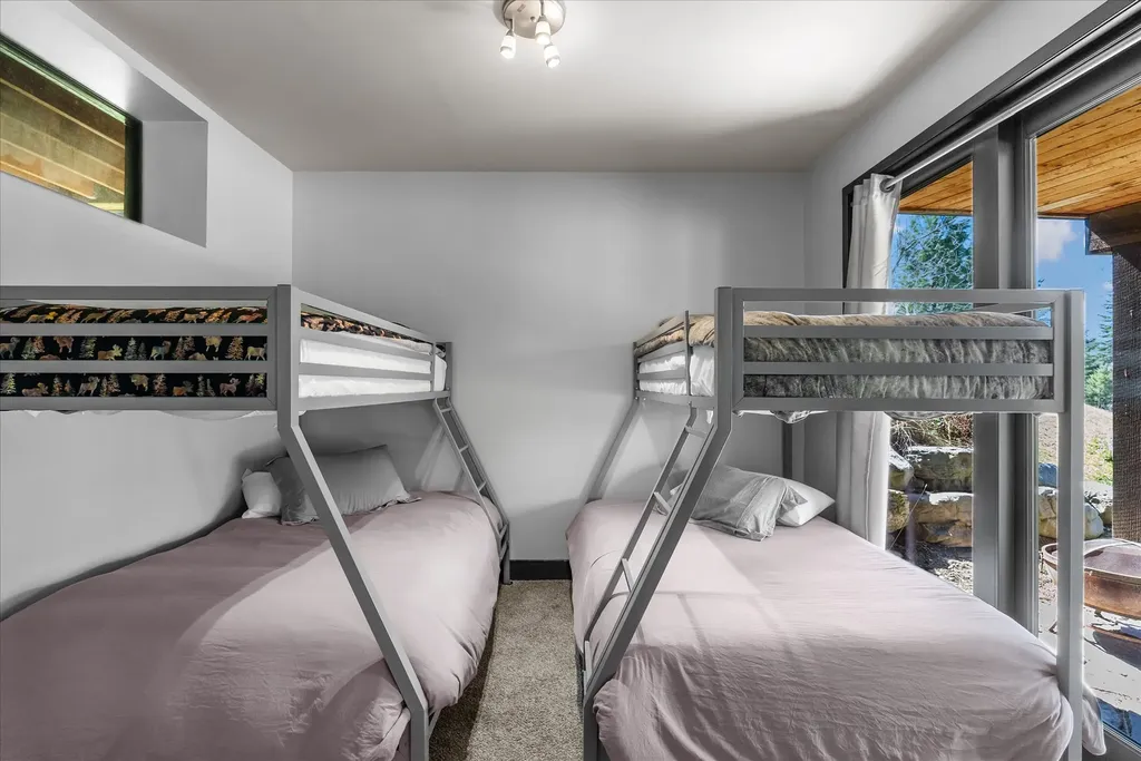 15 Copper Ridge Road Trout Creek MT 59874