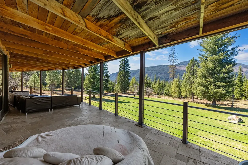15 Copper Ridge Road Trout Creek MT 59874