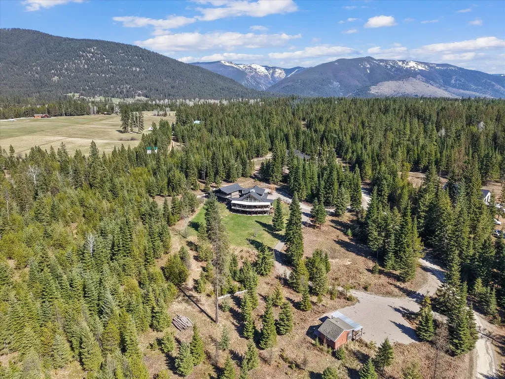 15 Copper Ridge Road Trout Creek MT 59874