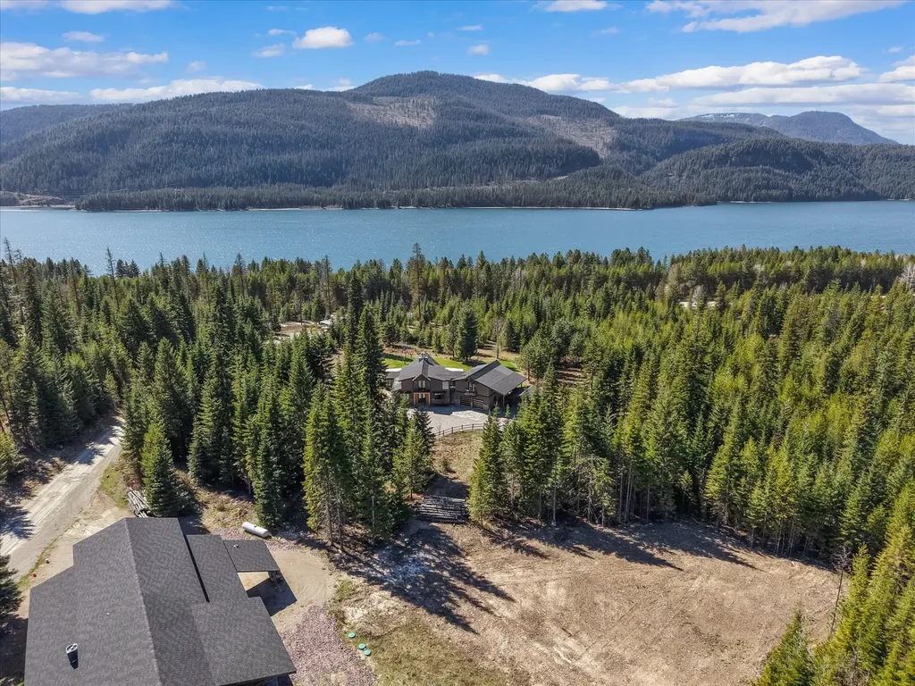 15 Copper Ridge Road Trout Creek MT 59874