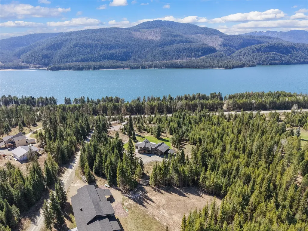 15 Copper Ridge Road Trout Creek MT 59874