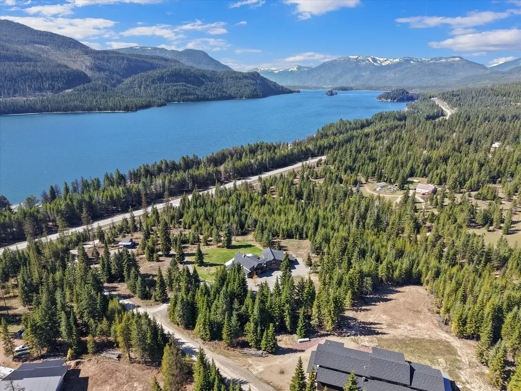 15 Copper Ridge Road Trout Creek MT 59874