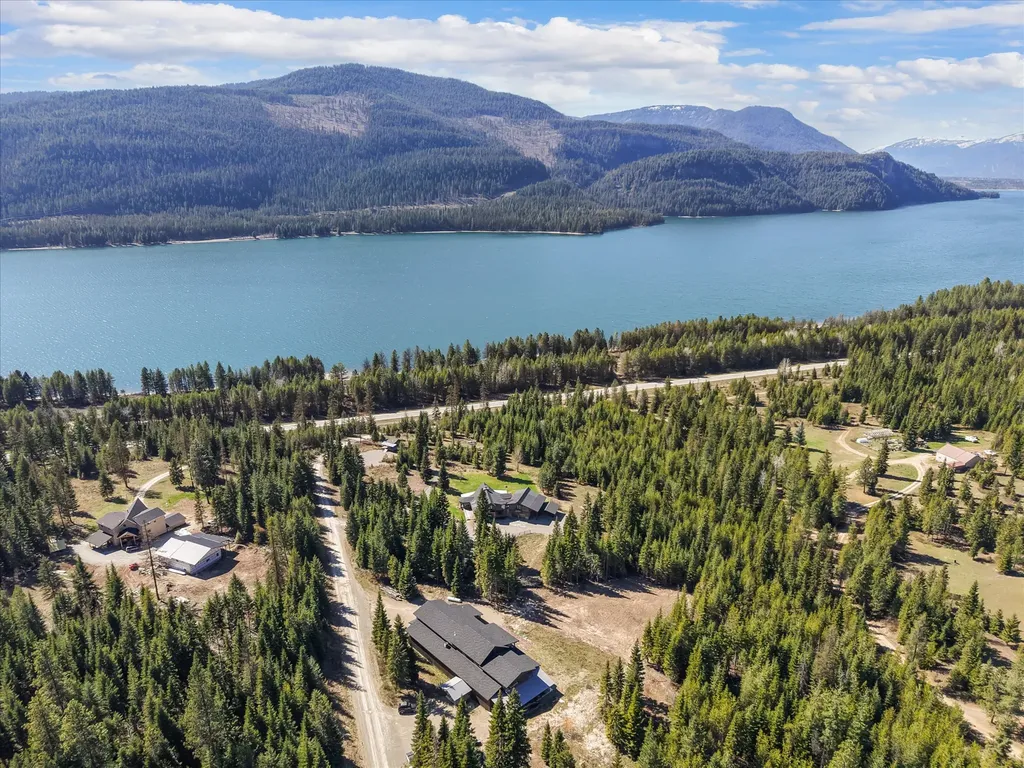 15 Copper Ridge Road Trout Creek MT 59874