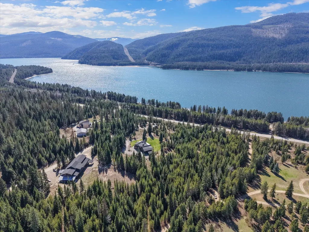 15 Copper Ridge Road Trout Creek MT 59874
