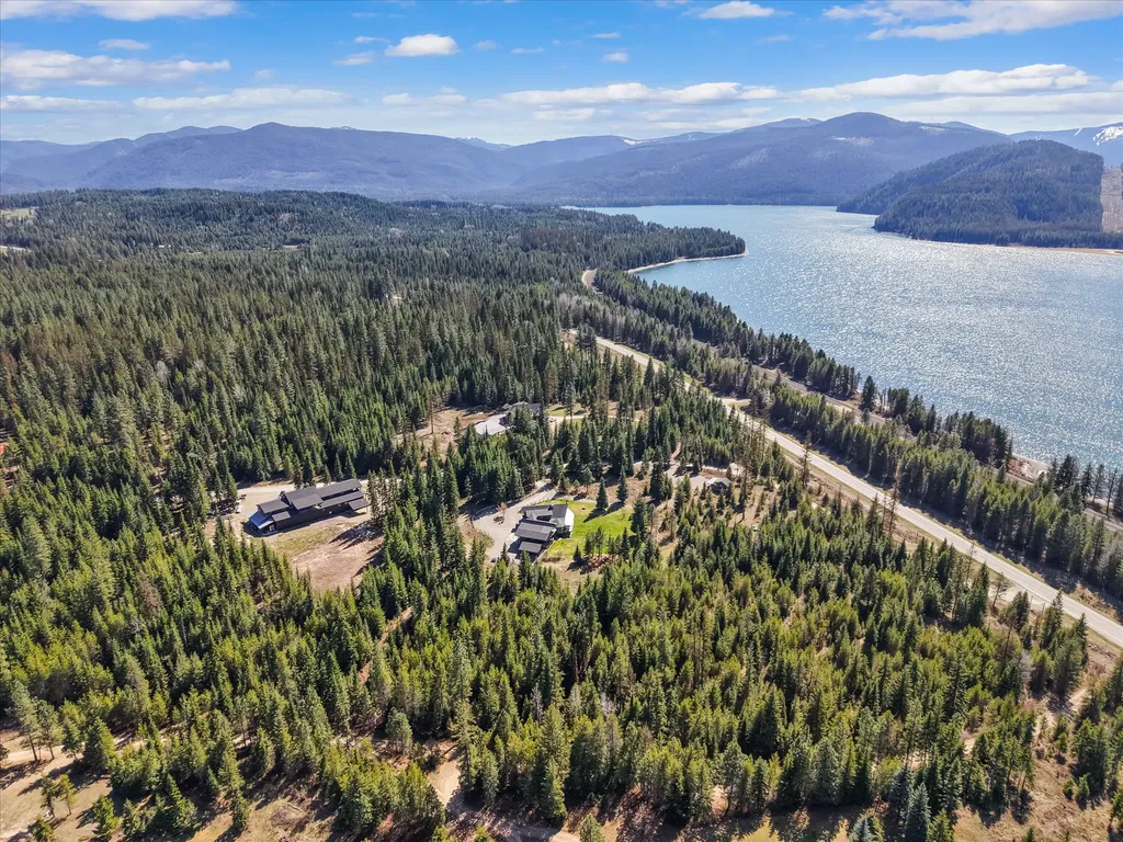 15 Copper Ridge Road Trout Creek MT 59874