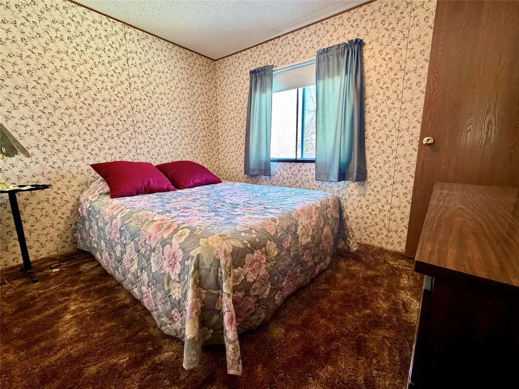 28 W Shore Road Babb MT 59411