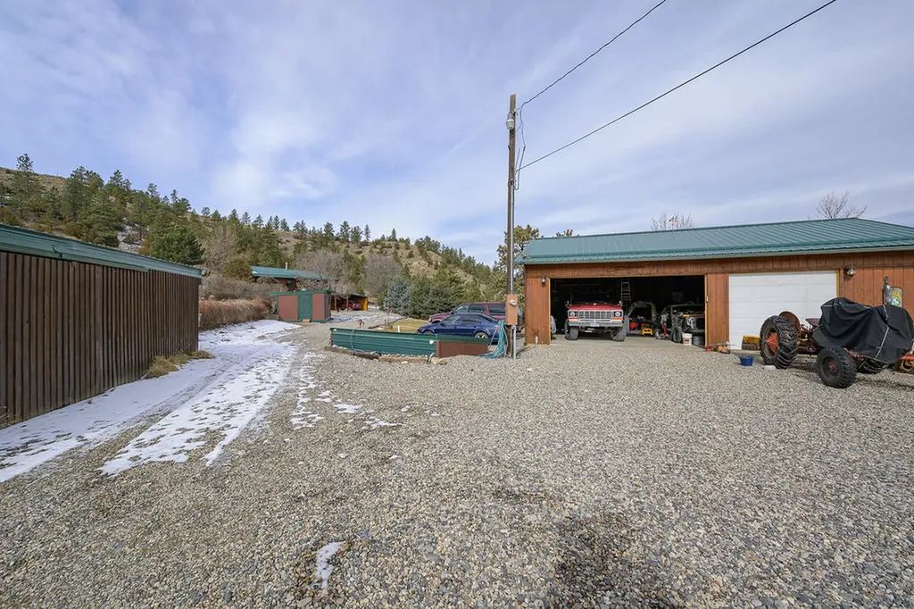 1102 Whispering Pines Drive Billings MT 59101