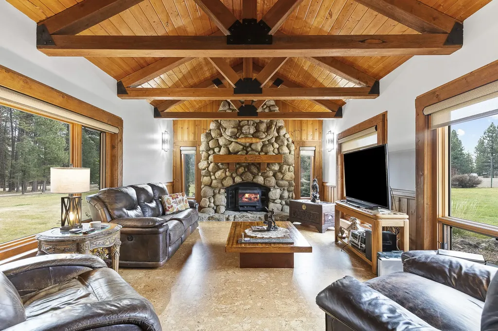 1862 Mountain Meadow Lane Victor MT 59875