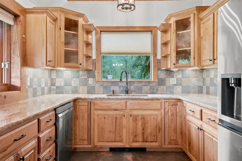 1862 Mountain Meadow Lane Victor MT 59875