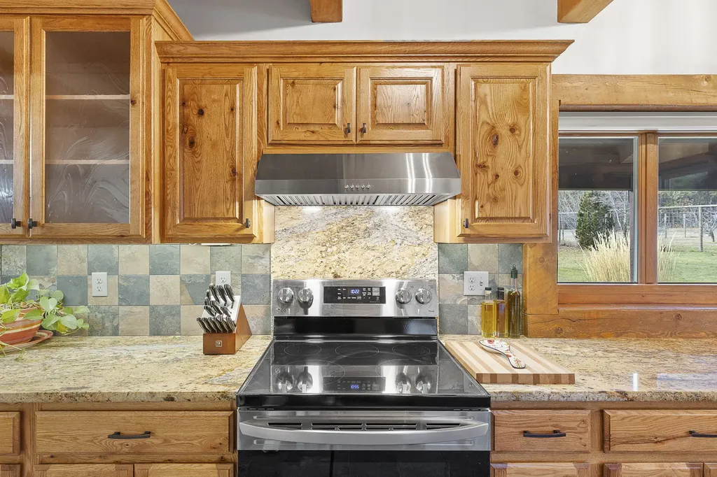 1862 Mountain Meadow Lane Victor MT 59875