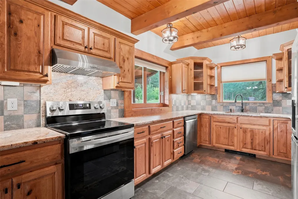 1862 Mountain Meadow Lane Victor MT 59875