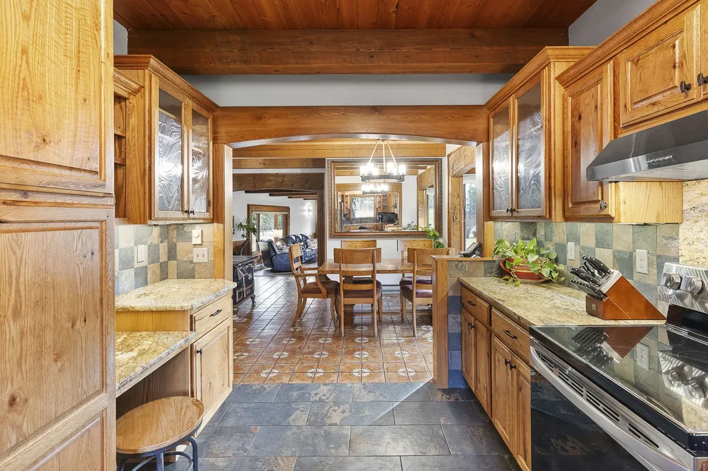 1862 Mountain Meadow Lane Victor MT 59875