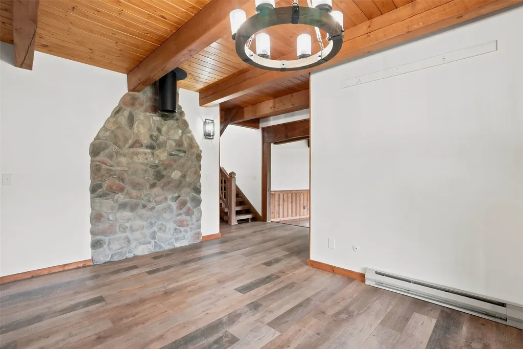 1862 Mountain Meadow Lane Victor MT 59875