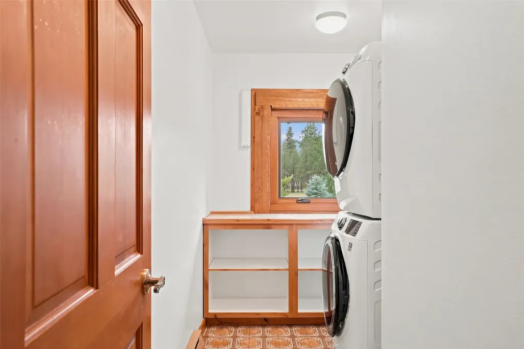 1862 Mountain Meadow Lane Victor MT 59875