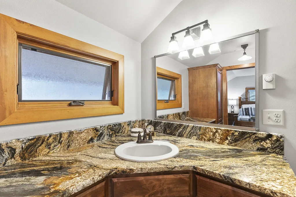 1862 Mountain Meadow Lane Victor MT 59875
