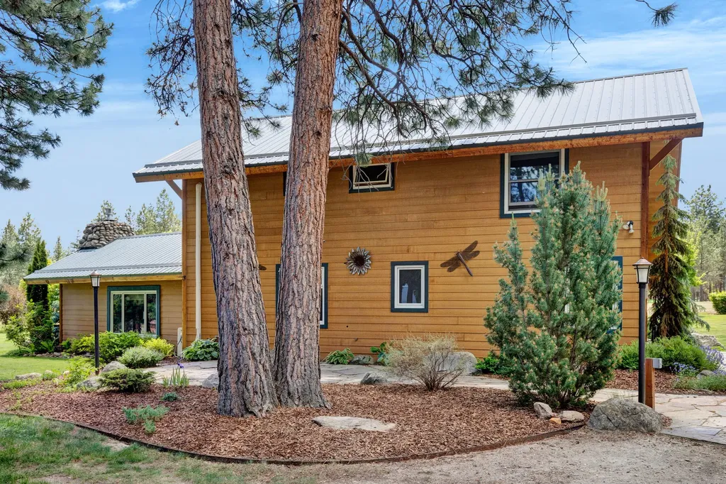 1862 Mountain Meadow Lane Victor MT 59875