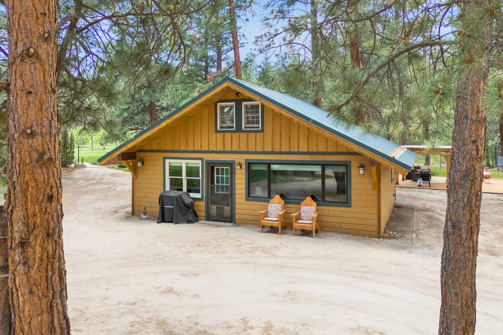 1862 Mountain Meadow Lane Victor MT 59875