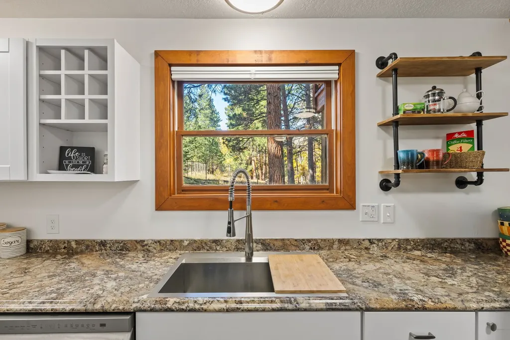 1862 Mountain Meadow Lane Victor MT 59875