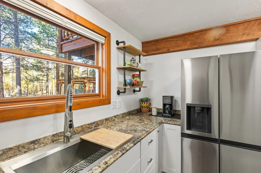 1862 Mountain Meadow Lane Victor MT 59875