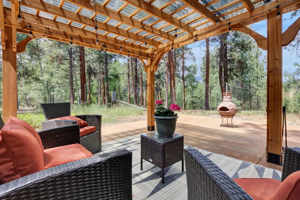 1862 Mountain Meadow Lane Victor MT 59875