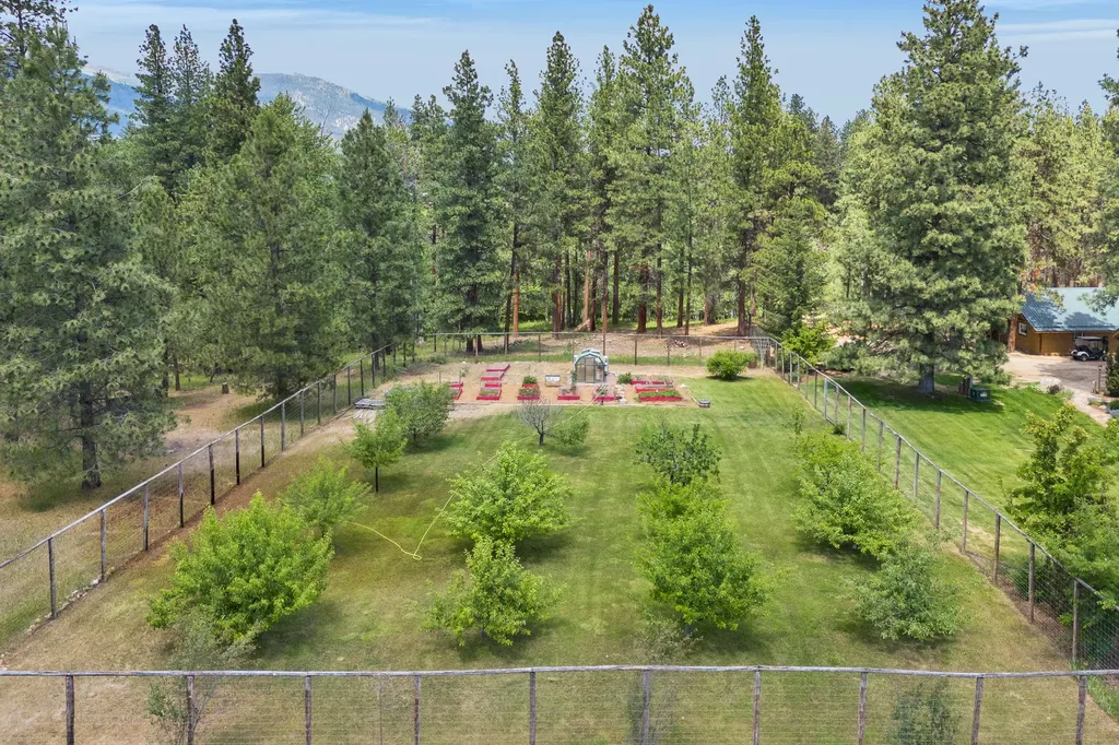 1862 Mountain Meadow Lane Victor MT 59875