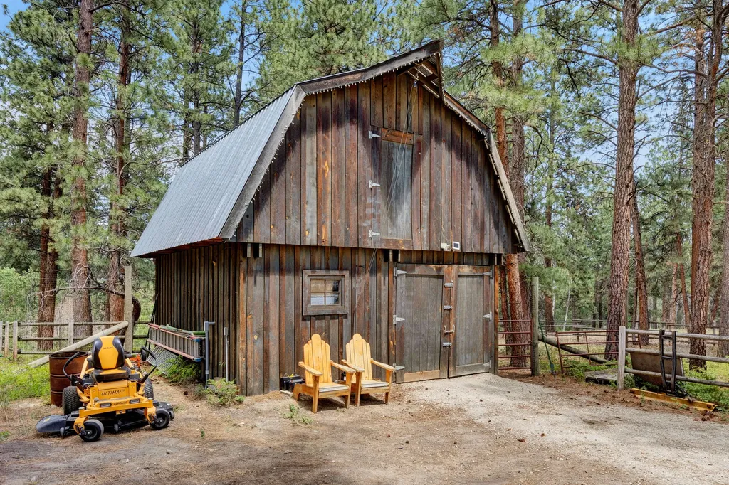 1862 Mountain Meadow Lane Victor MT 59875
