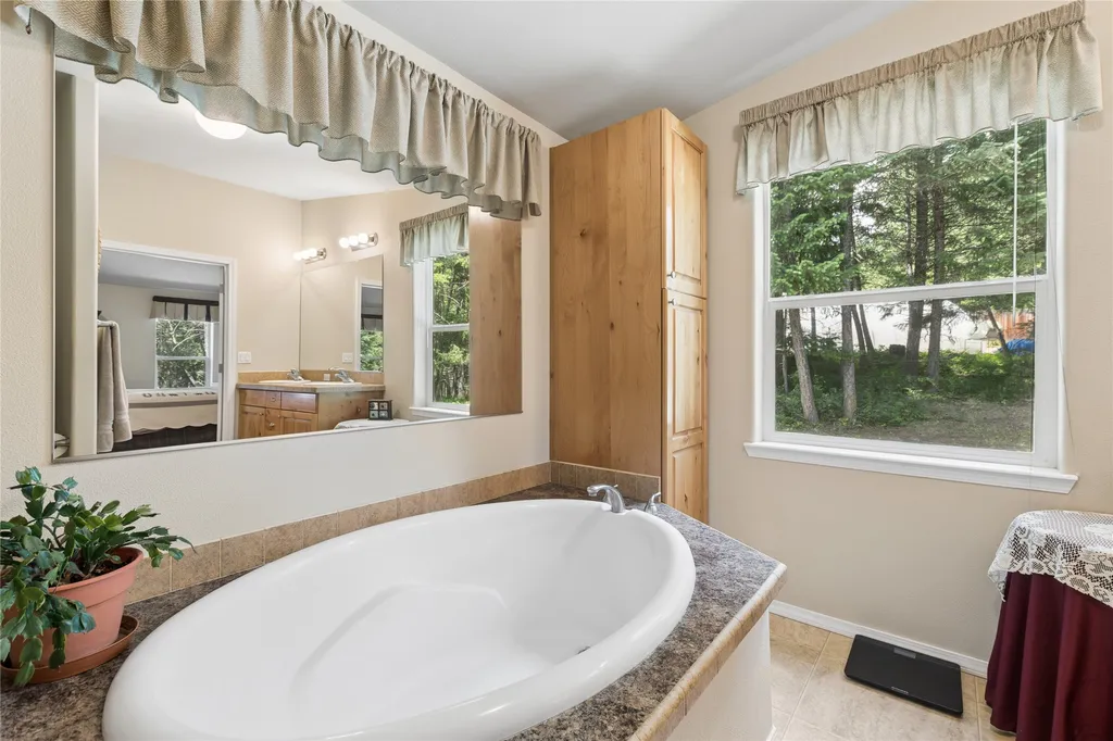 912 Homestead Drive Rexford MT 59930