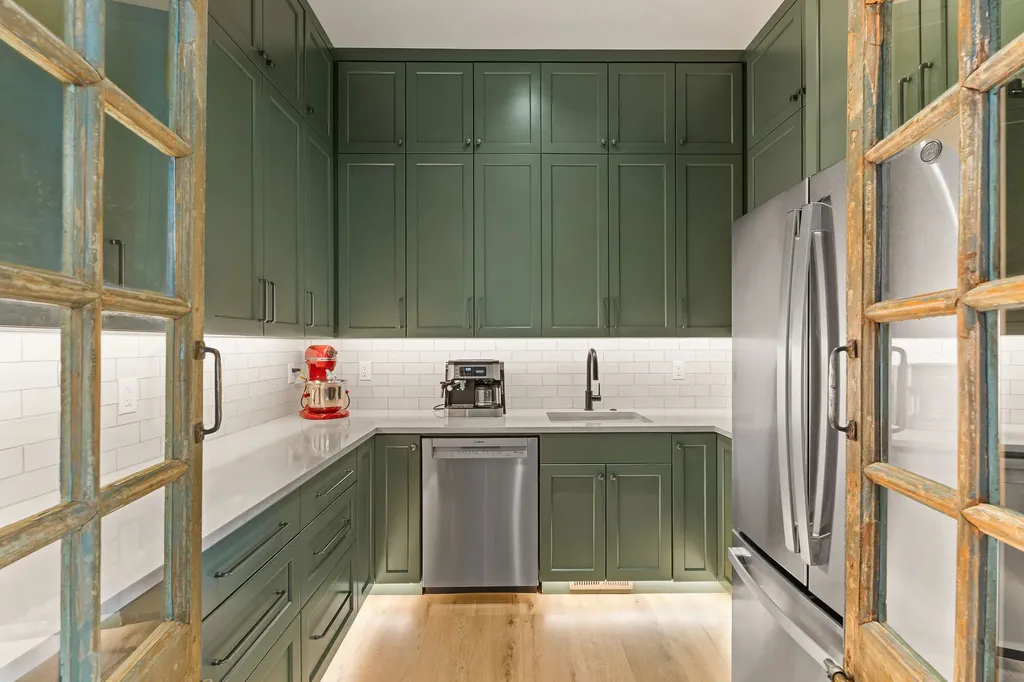 1275 Lower Valley Road Kalispell MT 59901