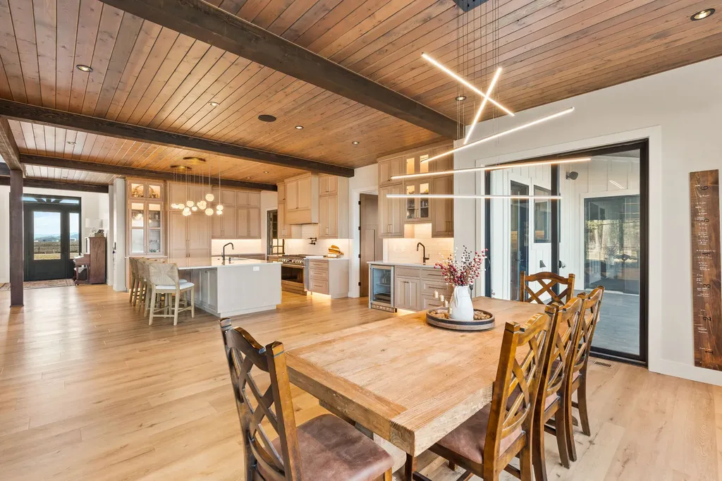 1275 Lower Valley Road Kalispell MT 59901