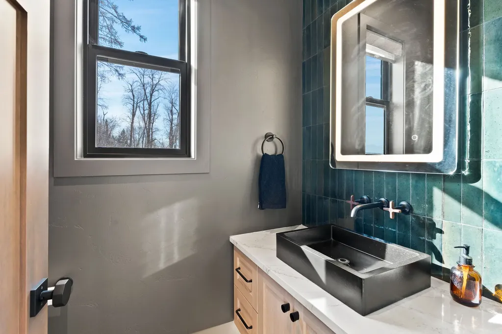 1275 Lower Valley Road Kalispell MT 59901