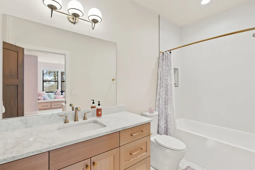 1275 Lower Valley Road Kalispell MT 59901