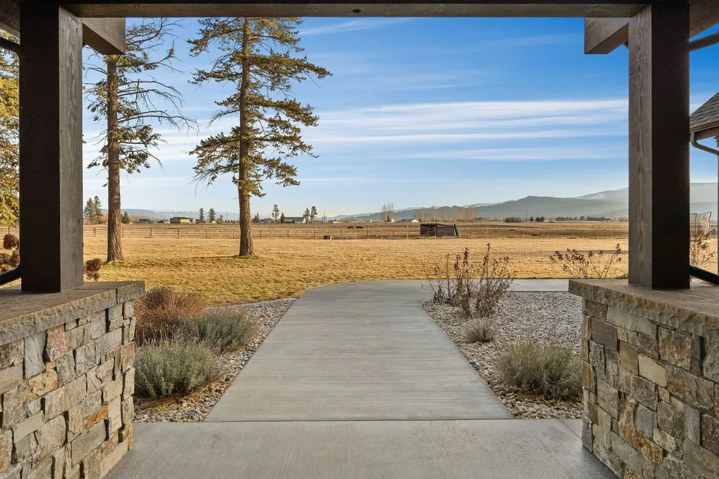 1275 Lower Valley Road Kalispell MT 59901