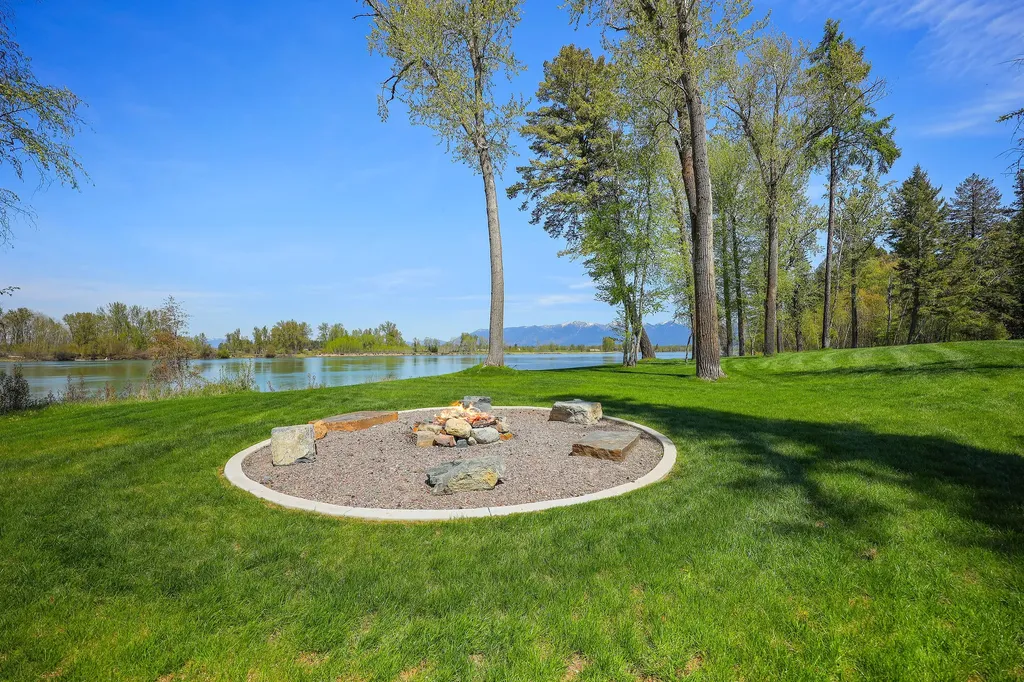 1275 Lower Valley Road Kalispell MT 59901