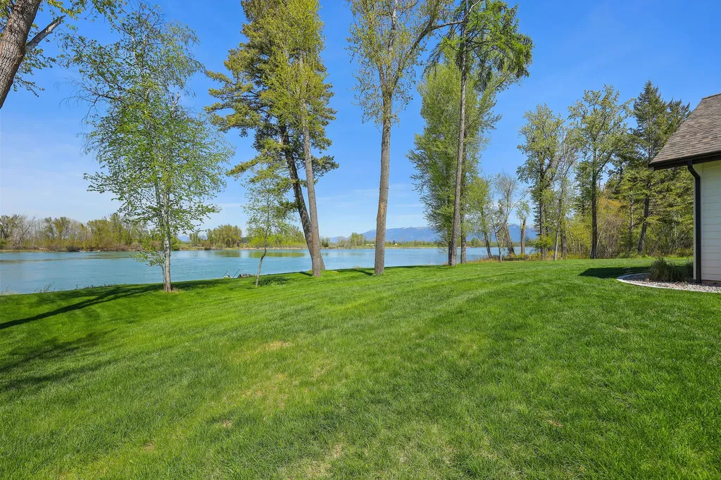 1275 Lower Valley Road Kalispell MT 59901