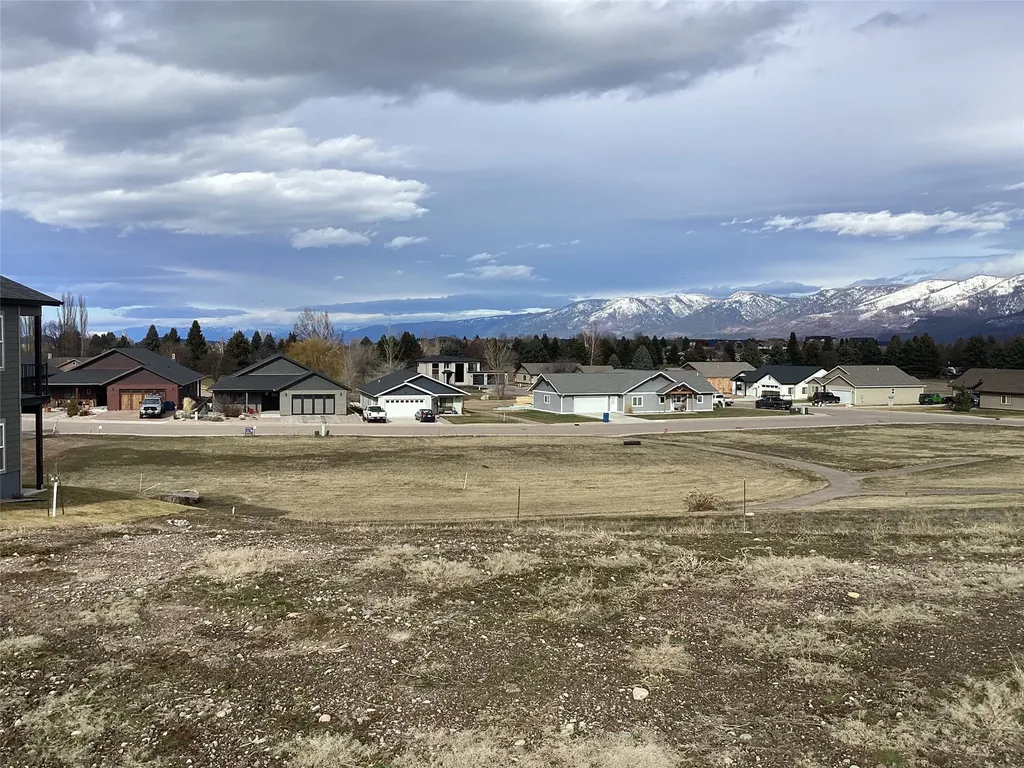 211 Shawnee Lane Polson MT 59860