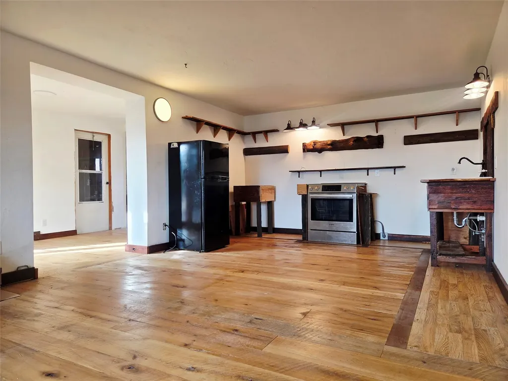 117 Yellowstone Road Whitehall MT 59759