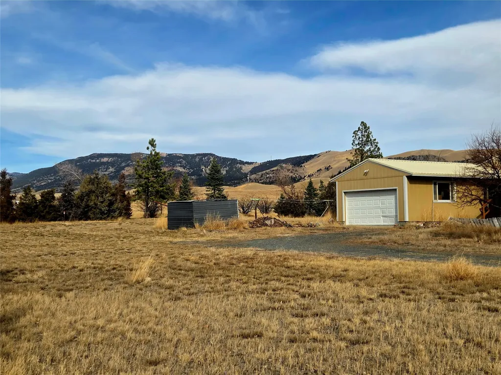 117 Yellowstone Road Whitehall MT 59759