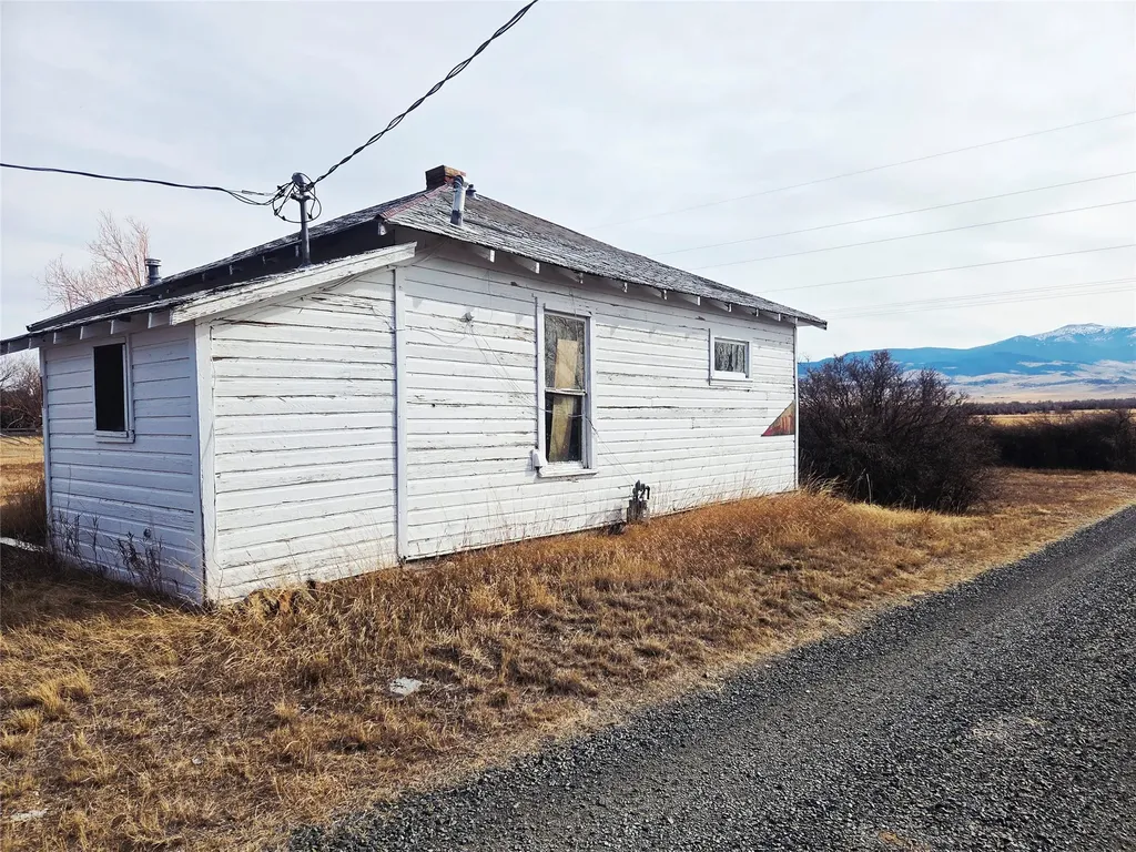 117 Yellowstone Road Whitehall MT 59759