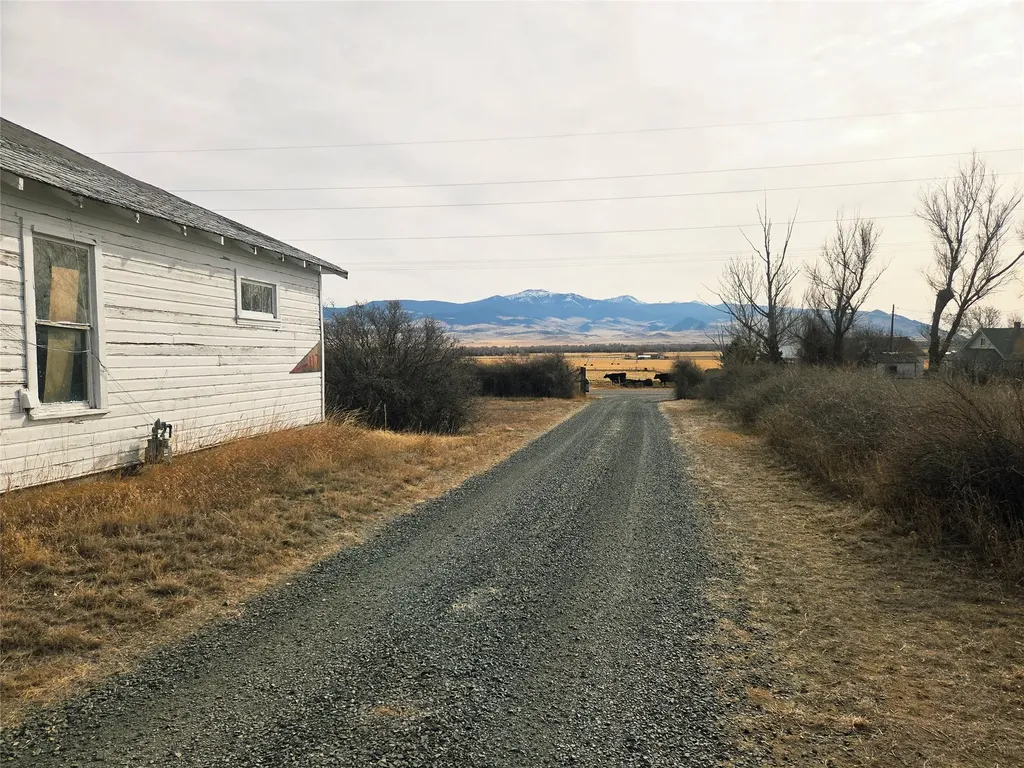 117 Yellowstone Road Whitehall MT 59759